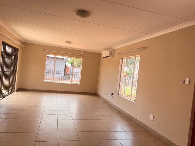 To Let 3 Bedroom Property for Rent in Kathu Northern Cape